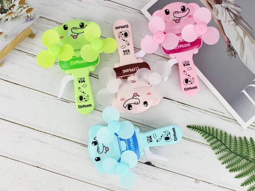 The hot-selling Little Elephant small double-head hand pressure fan and the handheld mini hand pressure small fan are selling well at the street stall undefined