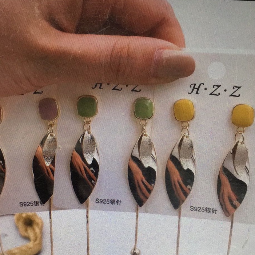 Explosive earrings