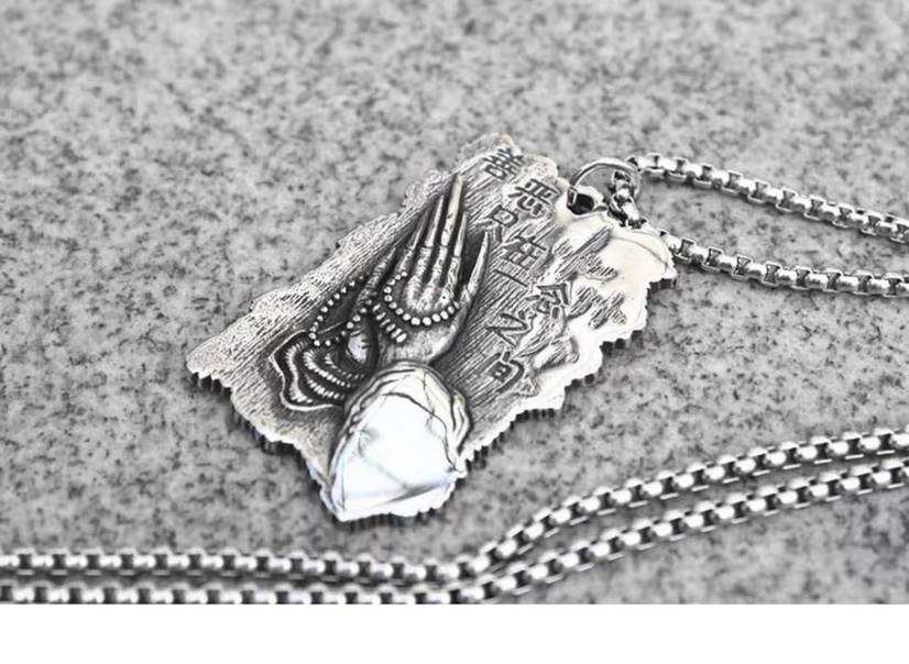 The personality of red and black, good and evil can be decided in an instant. Pendant titanium steel men's necklace, trendy and versatile hip-hop accessory, women's sweater chain Specification drawing