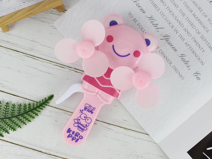 Hot-selling small frog double-head hand-pressed mini fans and handheld mini fans are selling well at street stalls undefined
