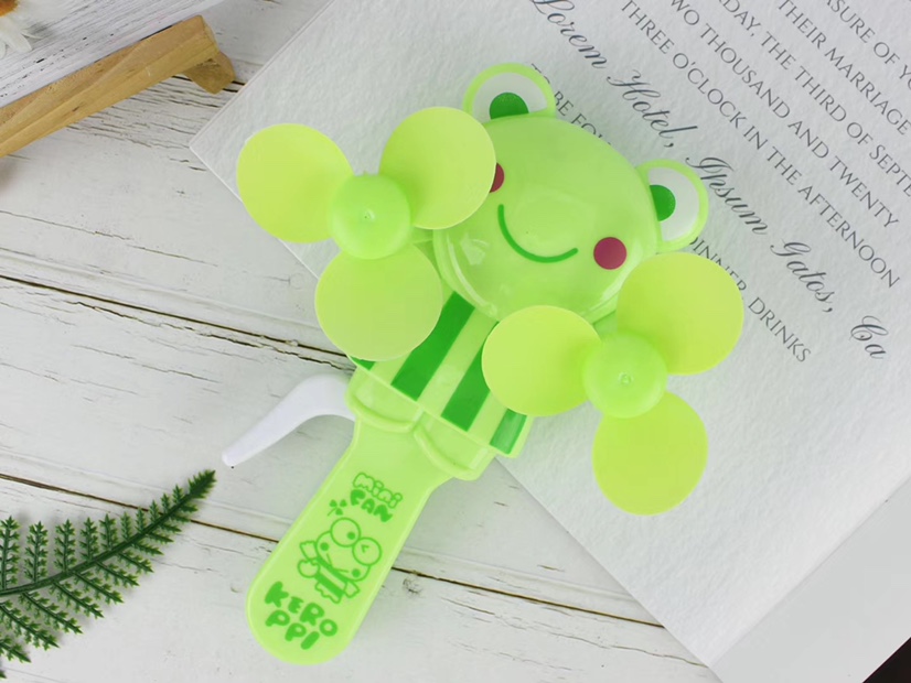 Hot-selling small frog double-head hand-pressed mini fans and handheld mini fans are selling well at street stalls undefined
