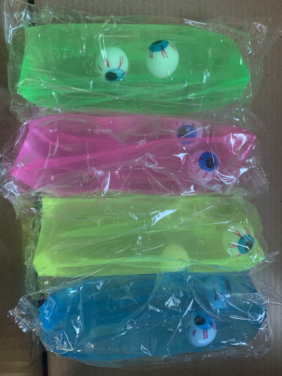 Le yinqi small eyeballs can not catch the water snake douyin web celebrity toy can not catch the vent ball thumbnail