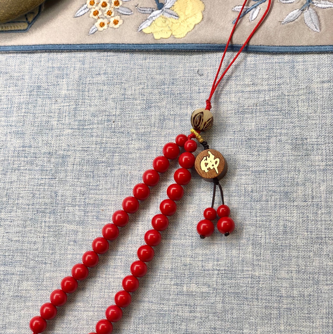 时尚短款手机链女款斜挎挂件配件长款潮流百搭手机挂饰女式简约轻巧