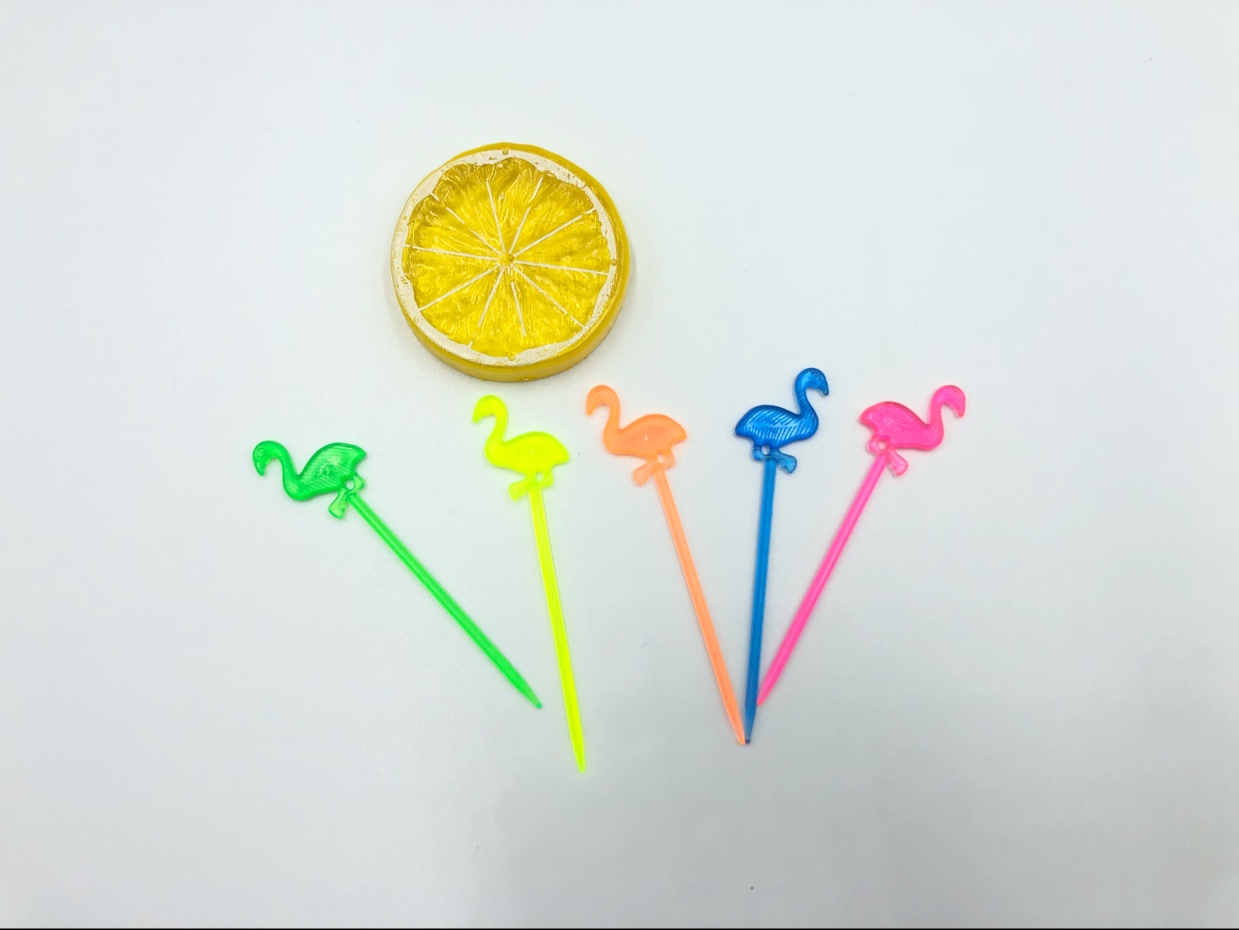 光从塑料创意批发01创意火烈鸟水果签鸡尾酒装饰一次性塑料水果签果盘点心叉子批发+1000个起卖