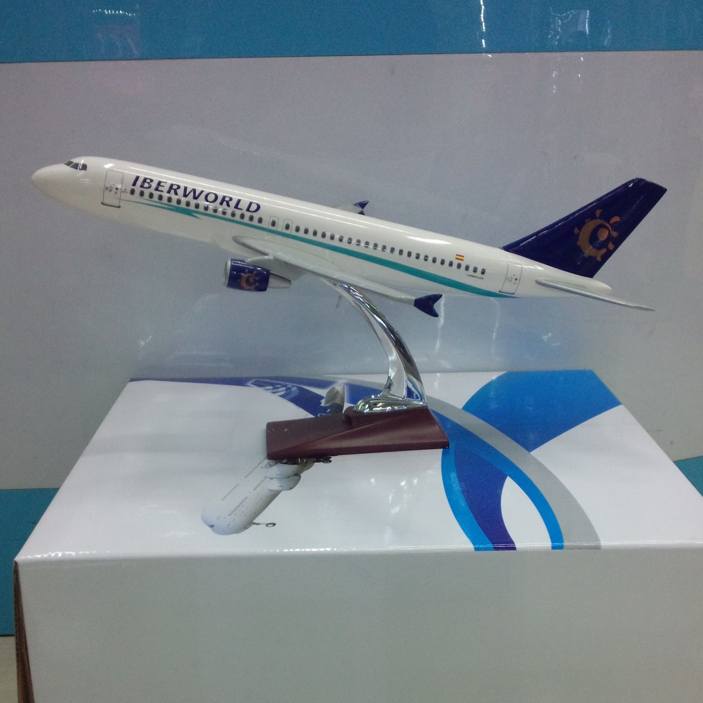 飞机模型（西班牙伊比利亚环球航空A320）仿真树脂飞机模型