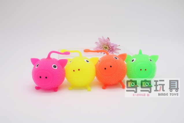 Flash toy stalls wholesale supply of cute pig vent toys