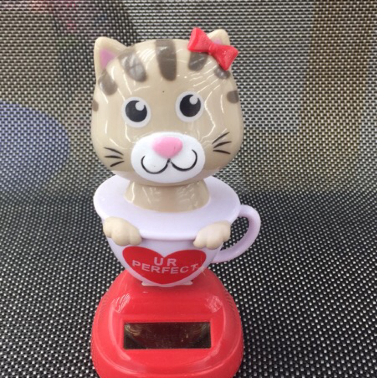 太阳能车上摆件（新款老虎杯）新款太阳能车载摆件中控台汽车摆件