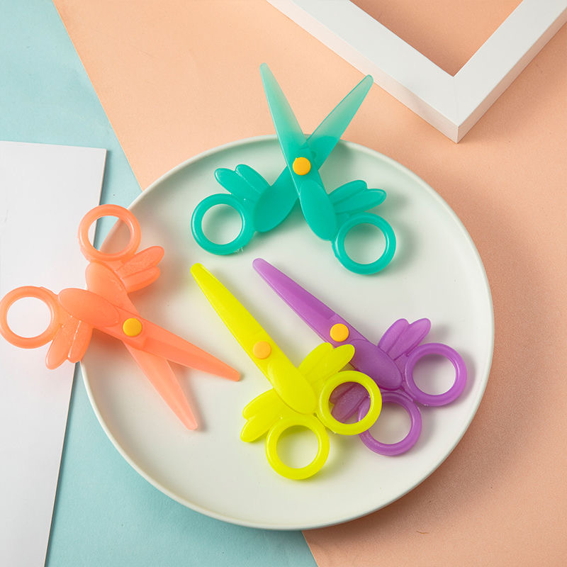 塑料剪刀  儿童剪刀 紫荆花学生剪刀  不伤手A01T学生剪刀详情图1
