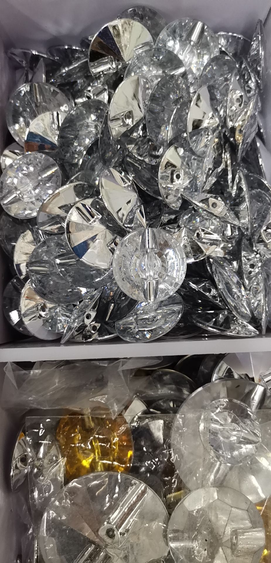 服装软包水晶扣子 钻扣沙发纽扣床头扣卫星钻拉扣背景墙钮扣细节图