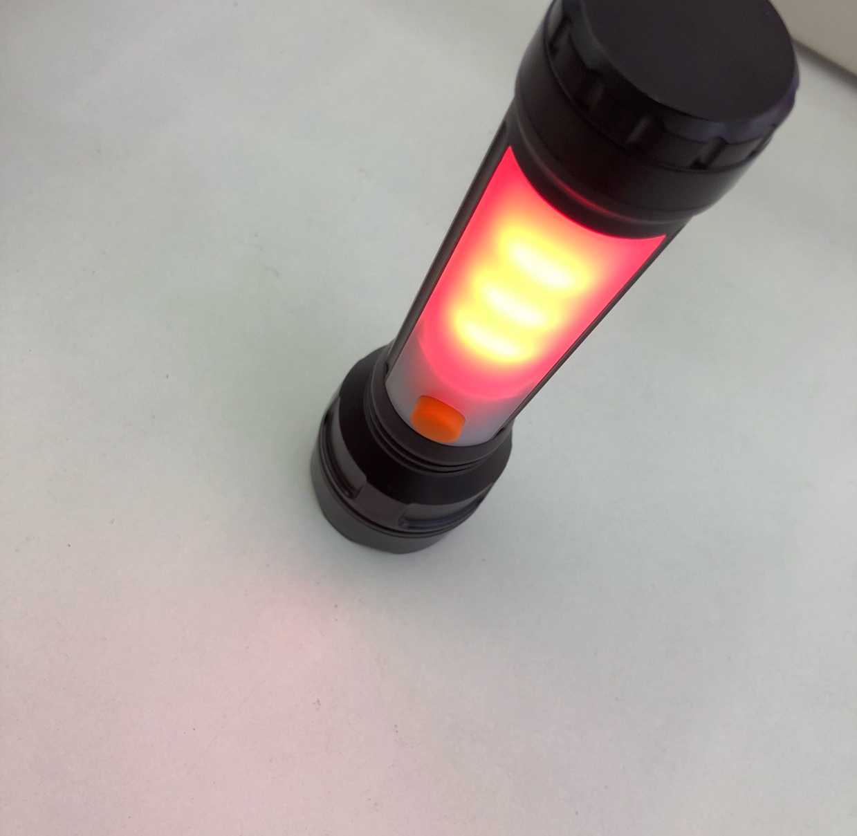 LY-12 LED手电筒 AA电池4节手电筒 LED塑料电筒 礼品小手电筒批发 红光警示白光照明详情图8