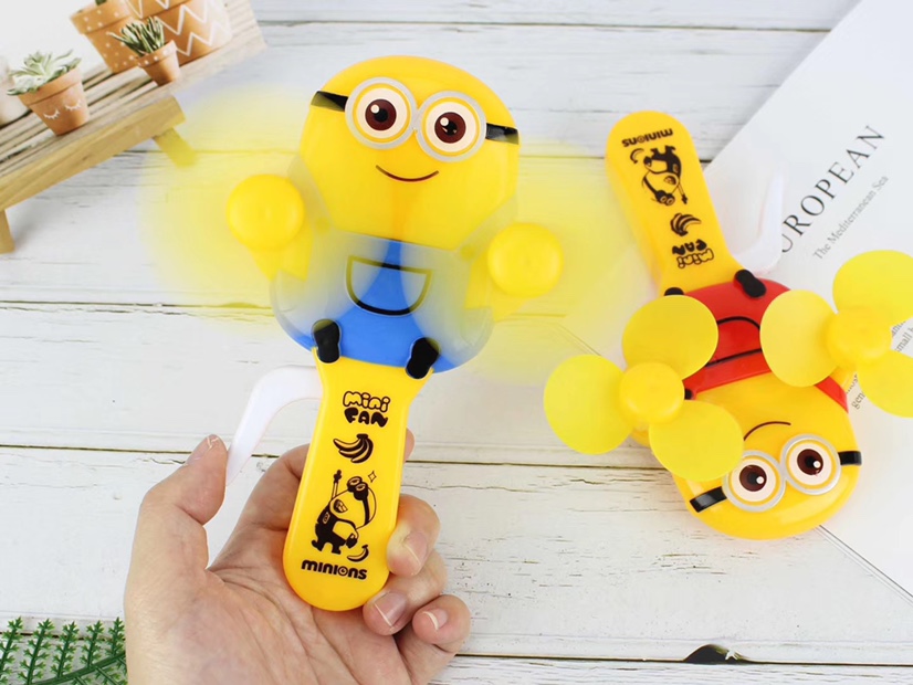 The small double-headed minions hand pressure fans and handheld mini fans are selling well at street stalls undefined