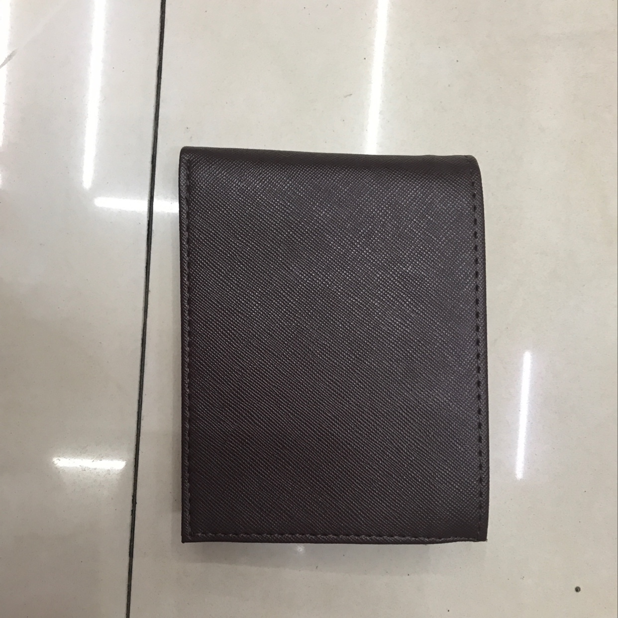 欧美经典款式男钱包图