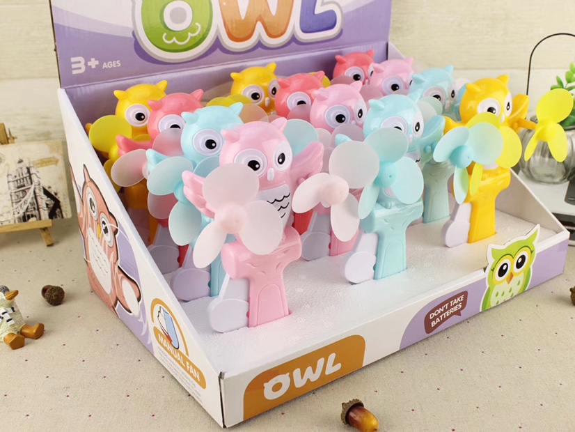 Hot-selling owl double-head mini hand pressure fans, hand-held hand pressure fans, and children's double-head hand pressure fans are selling well at street stalls Specification image
