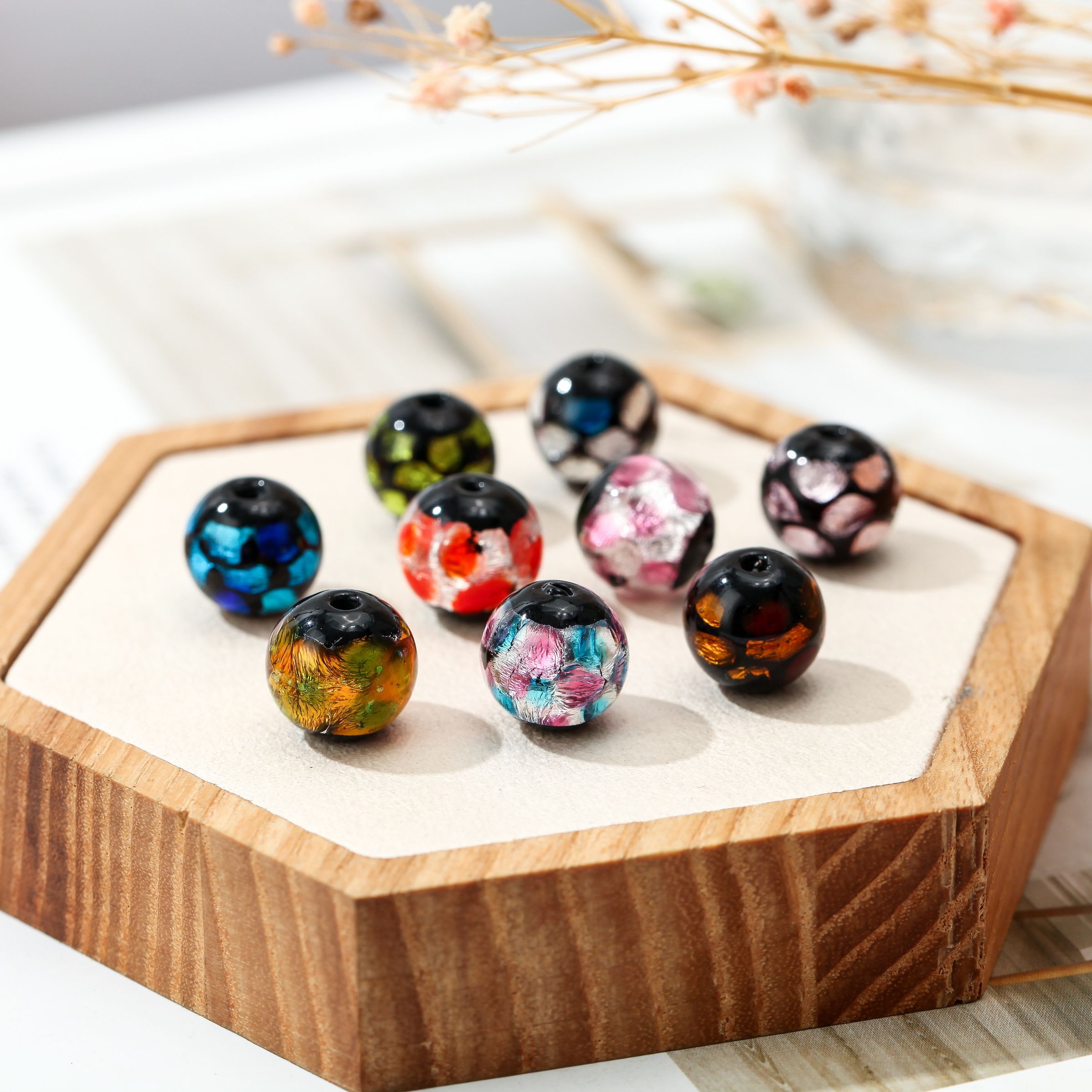 Estilo japonés puntos de color borrado cuentas cuentas de hojas de color cuentas diy pulsera pendientes pendientes accesorios accesorios fabricante personalizado