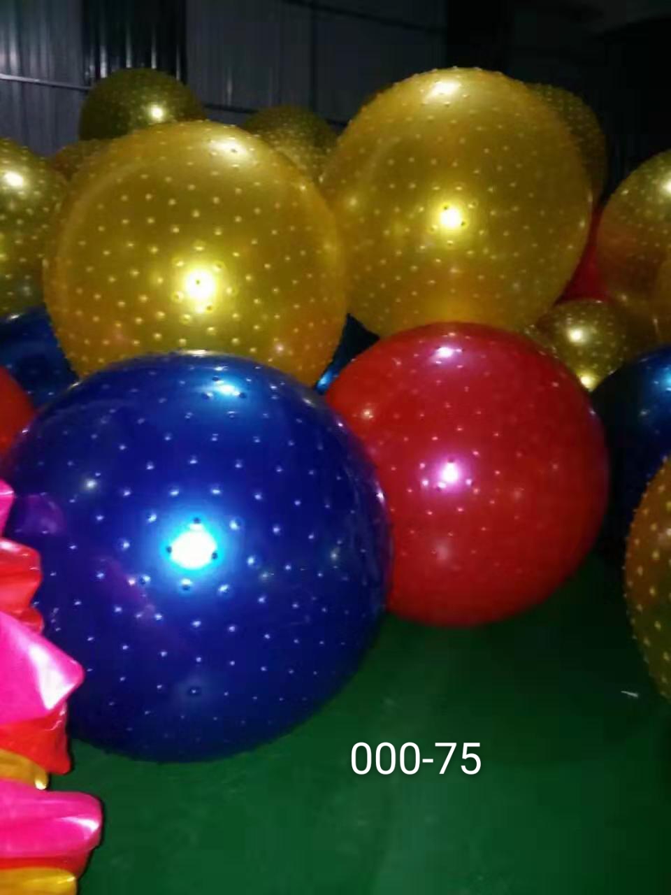 普拉提加厚健身球瑜伽球75厘米莹光按摩瑜伽球详情图7