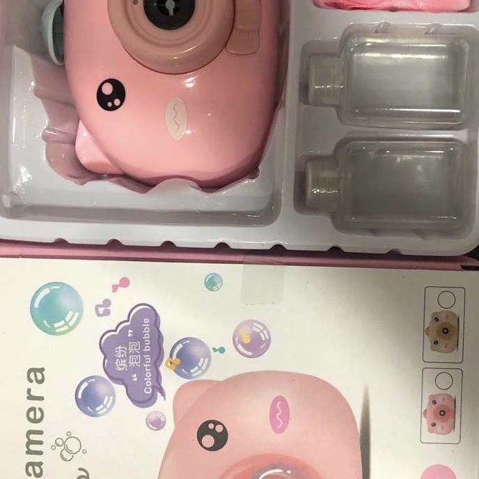 The fully automatic light and music bubble machine with the popular "little pig" is selling well at street stalls Application Scenario