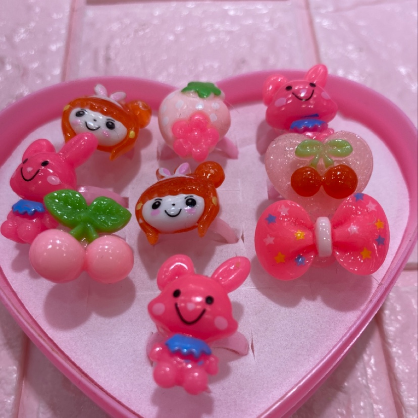 Ten heart box rings Specification image