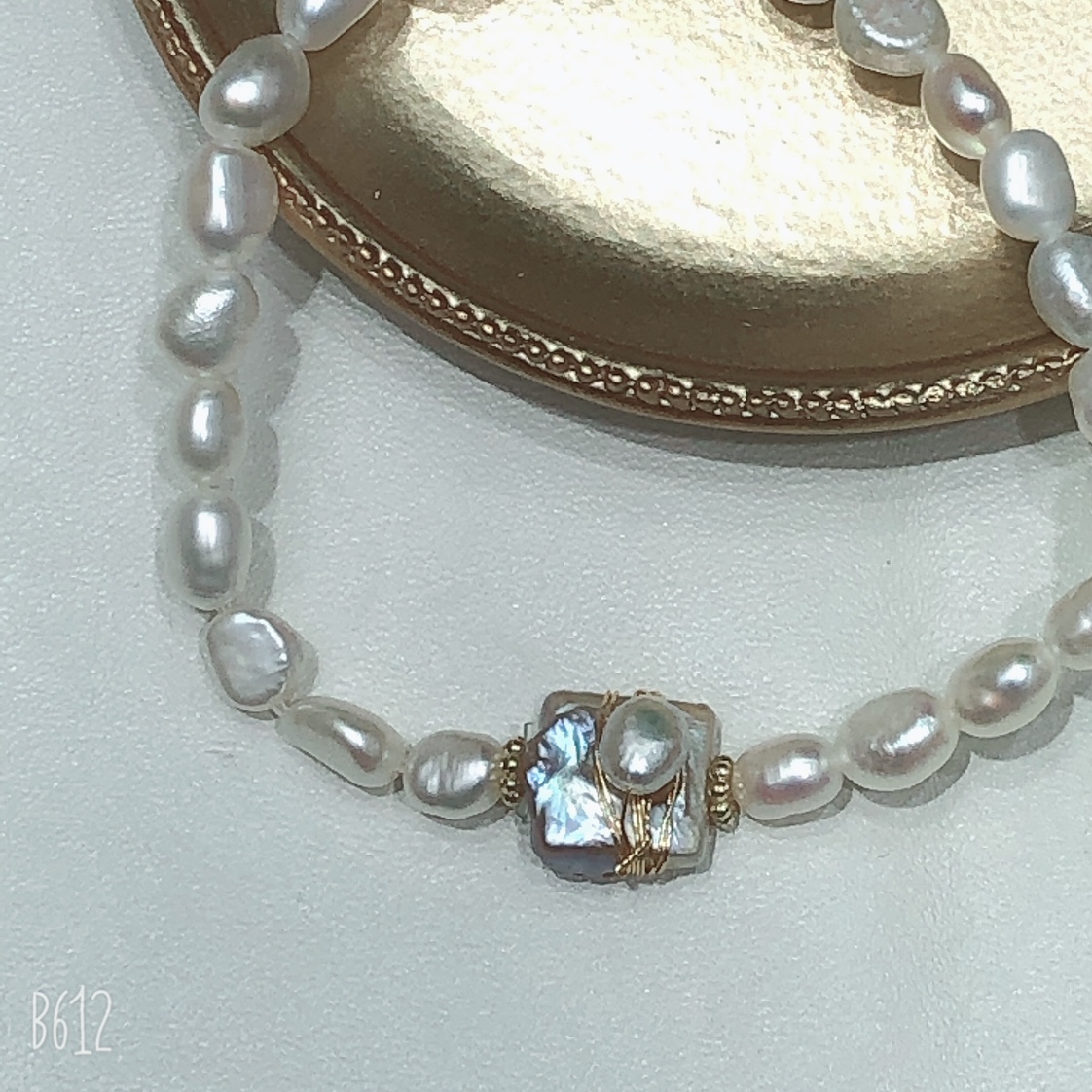 Original pearl freshwater pearl yellow stone bracelet, light luxury internet-famous bracelet details Picture