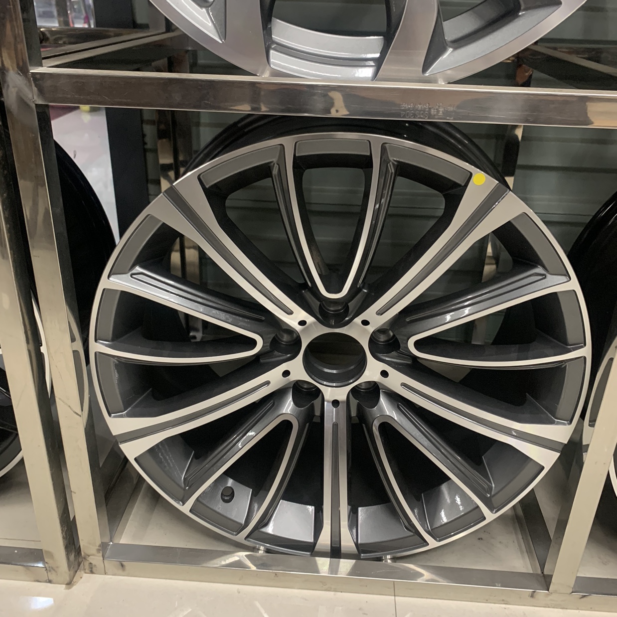 Wheel Hub 27