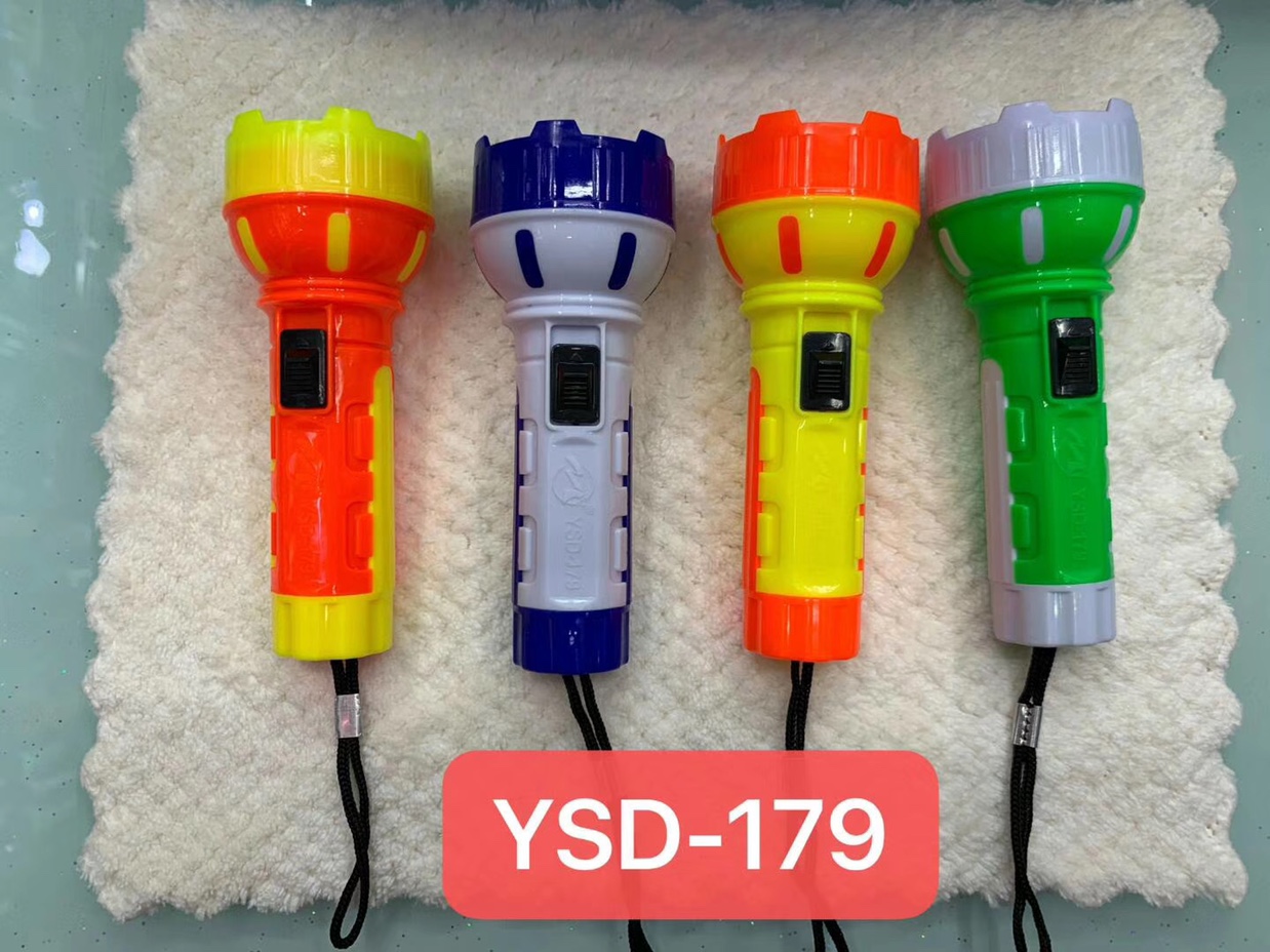 塑料手电筒挂件迷你小电筒挂件纽扣电池电筒挂件LED手电筒YSD-179款详情图1