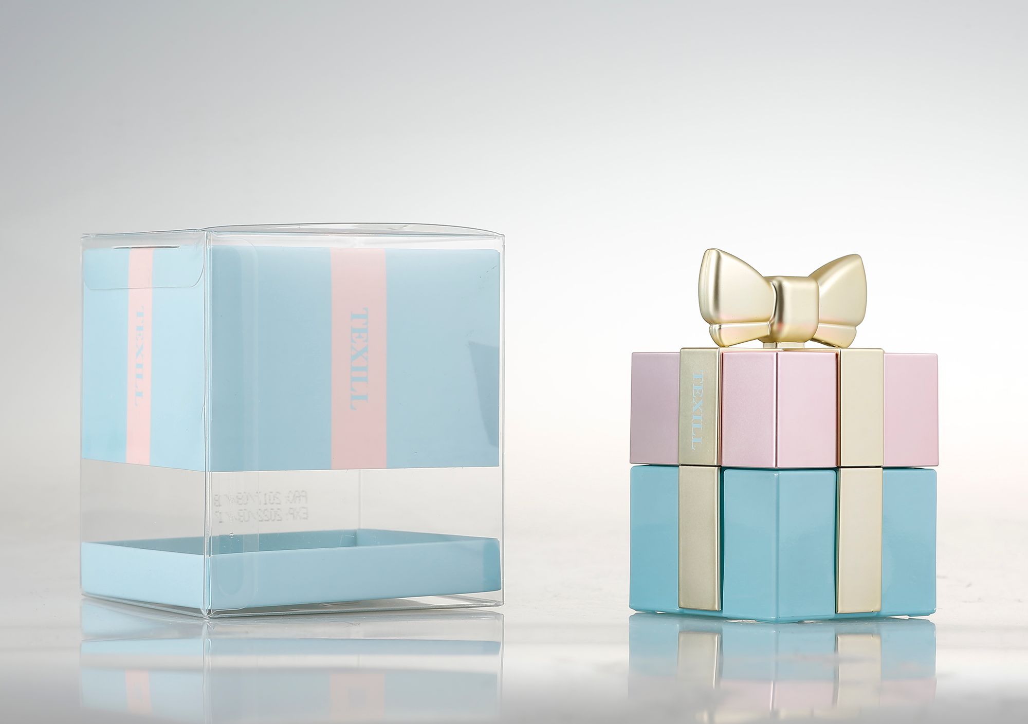 Tetheroux powder blue bow eau de toilette for ladies