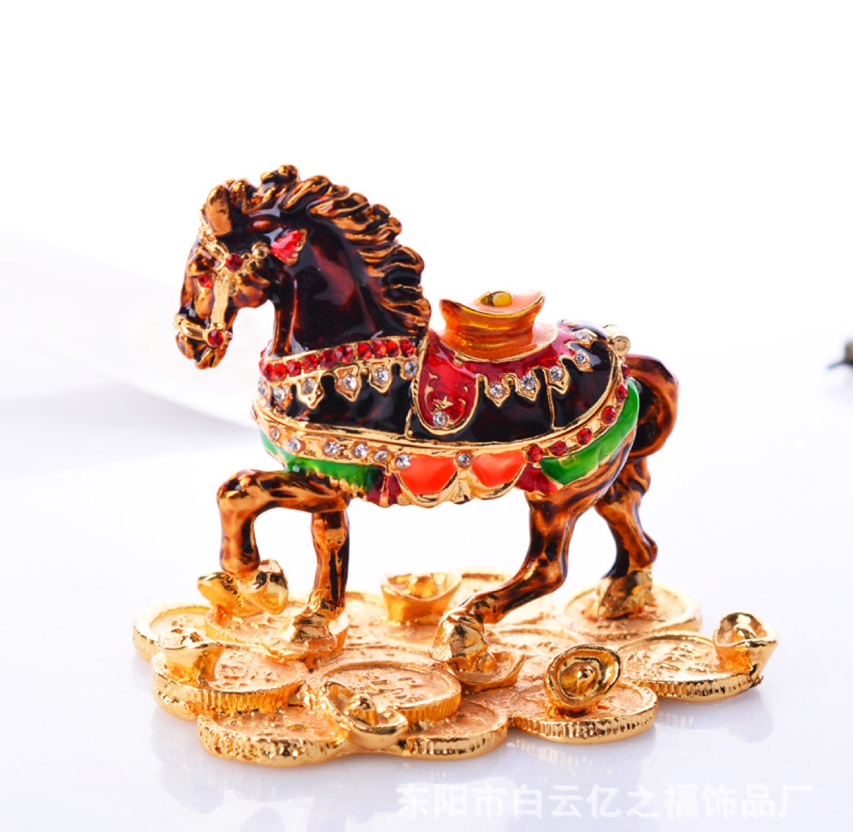 金属工艺品实物图