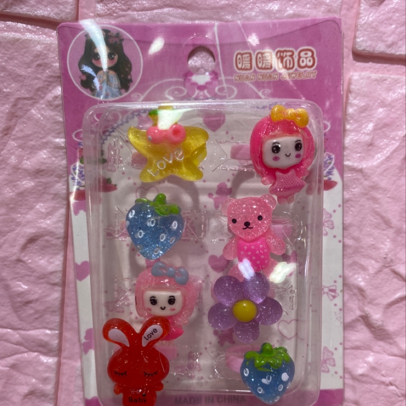 Eight transparent children's rings with cartoon designs, cute and warm