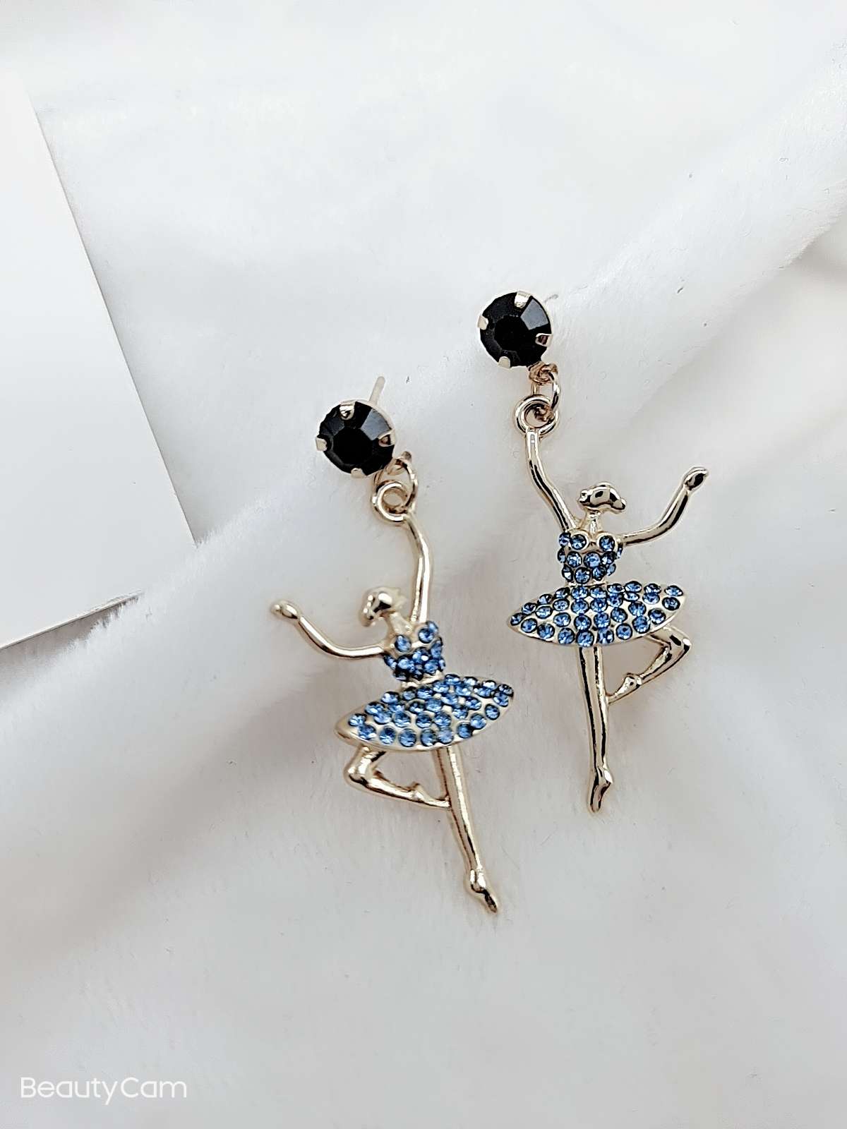 ins Ballerina girl earrings Female long temperament simple earrings design sense Korean Internet celebrity personality earrings tidal eyebrows