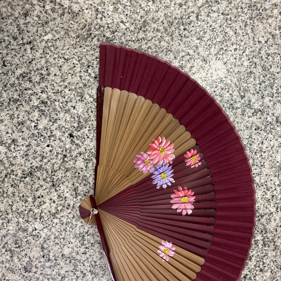Middle point six color fan thumbnail