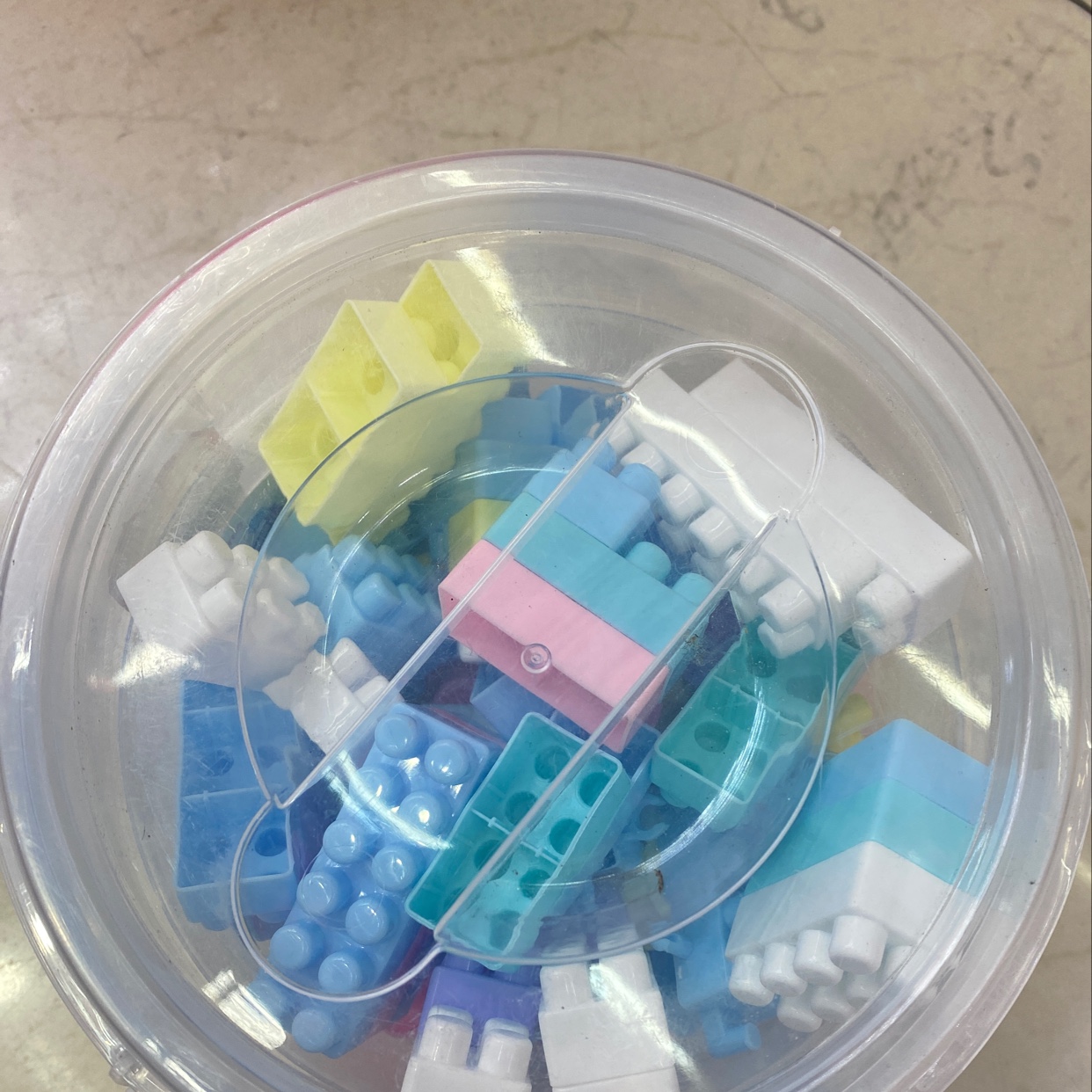 塑料积木产品图