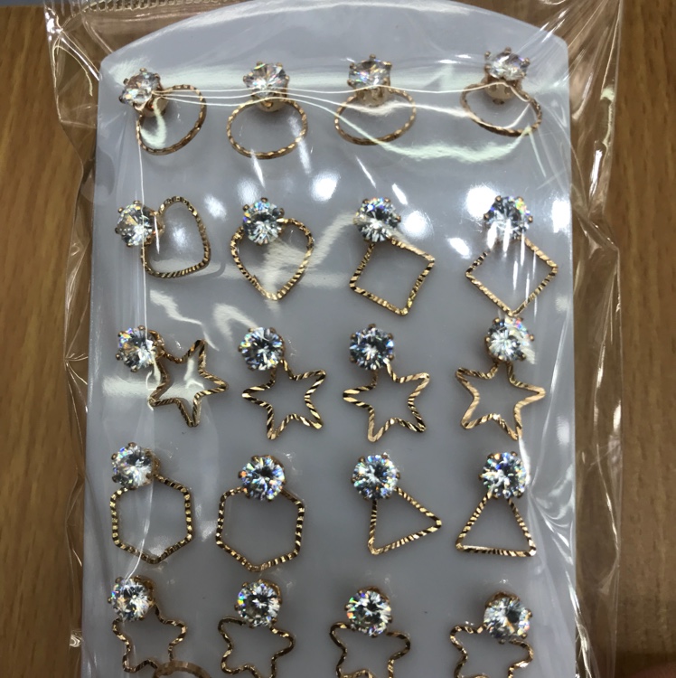 Six stud earrings thumbnail