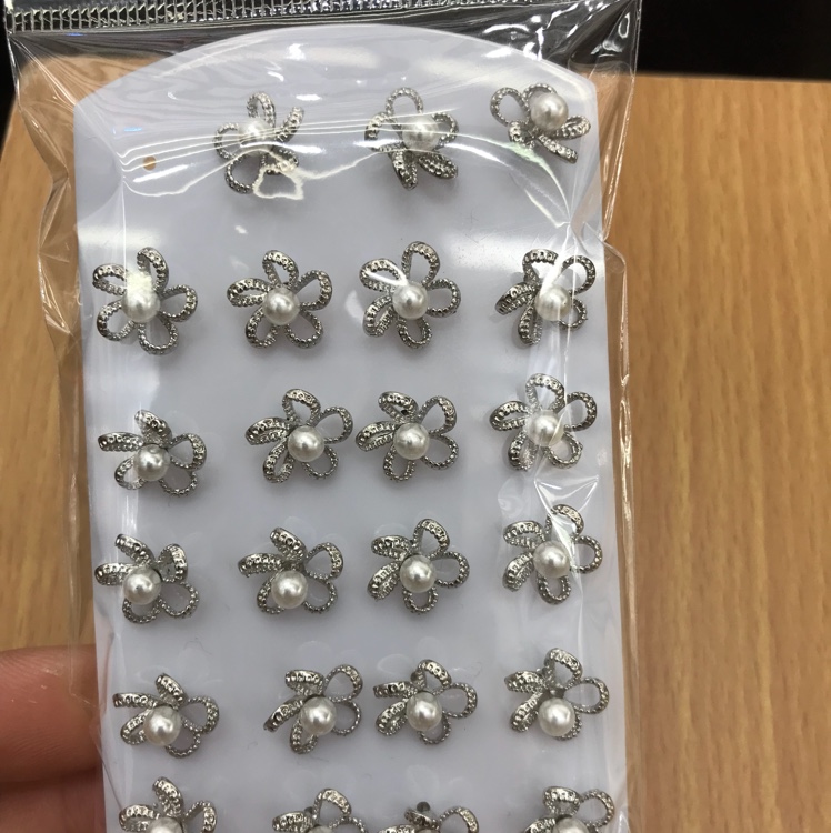 珍珠耳钉