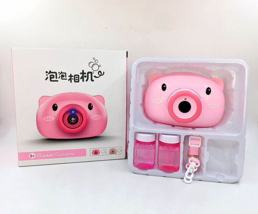 The fully automatic light and music bubble machine with the popular "little pig" is selling well at street stalls Application Scenario