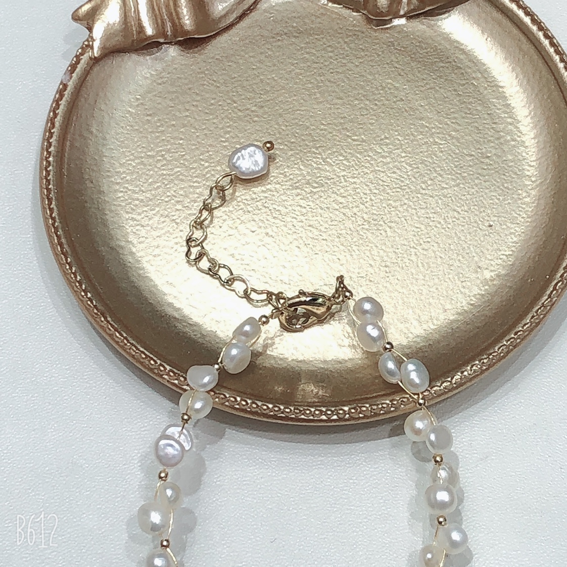 حرفة اليد ذات التصميم الراقي المتطور، حرفة اليد ذات الطابع المتطور، سوار اللؤلؤ الأصلي -كون الكوري. Specification image