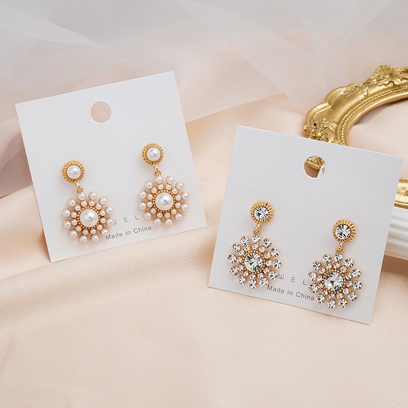 Web celebrity earrings