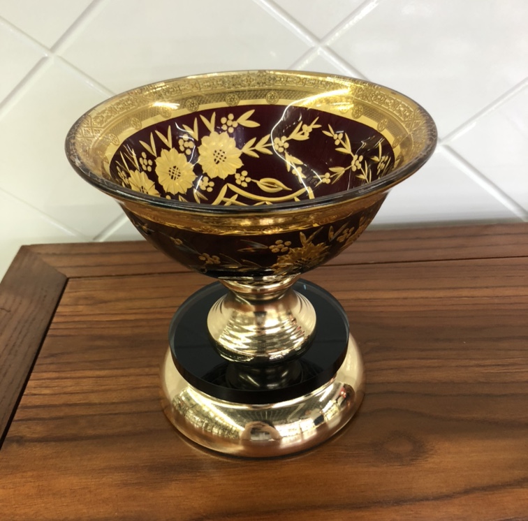 With Bottom Hand-Carved Fruit Plate Export Europe, America And The Middle East Manufacturers Direct Sales, A Large Amount Can Be Talked About