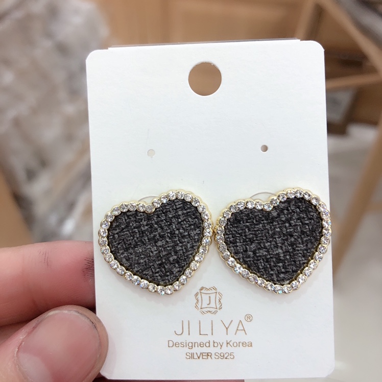 2020 hot style love earrings thumbnail