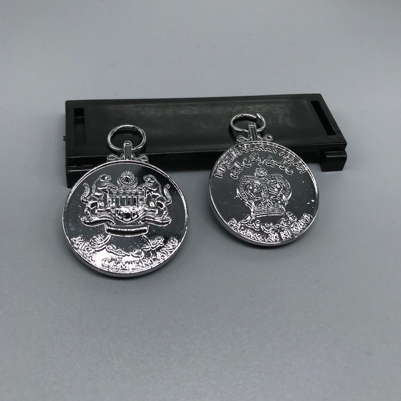 Factory direct sales of alloy badges, badges, brooches, pins, butterfly buckles, brooches, badges, MEDALS and plaques, handicrafts Item Picture
