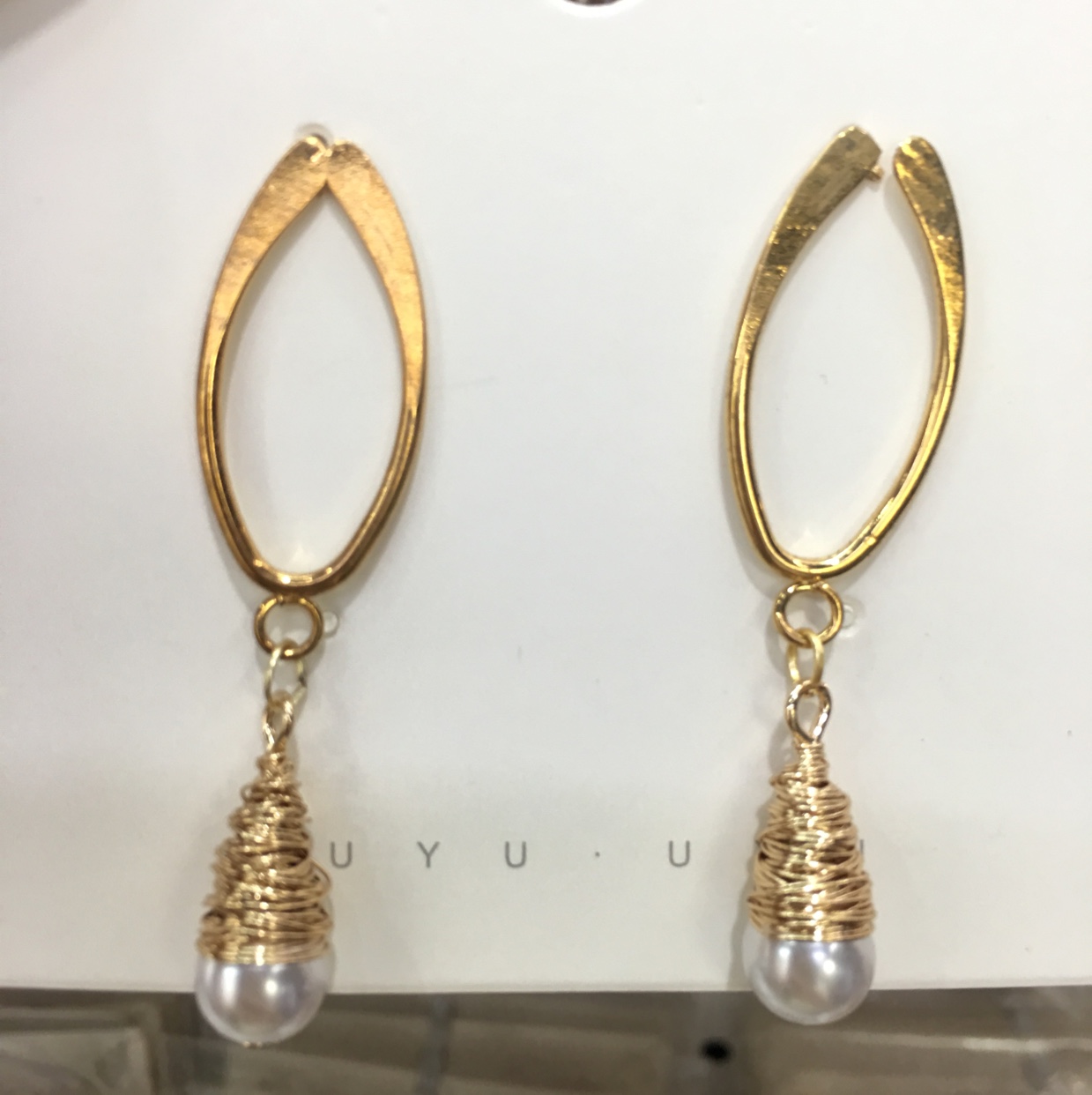 Imitation pearl earrings 6 thumbnail