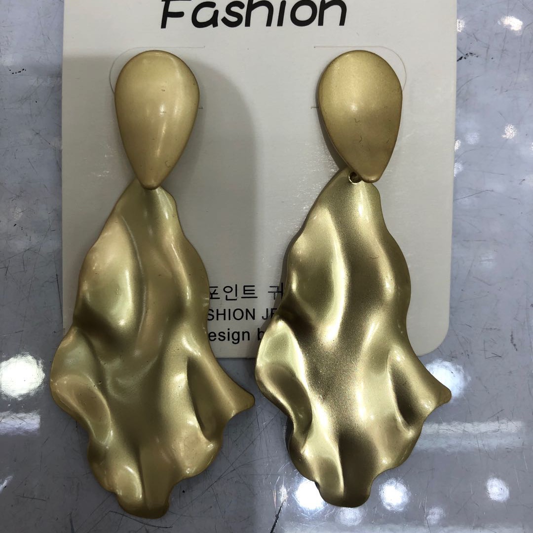 厂家直销铁质镀金色长三角形耳环饰品