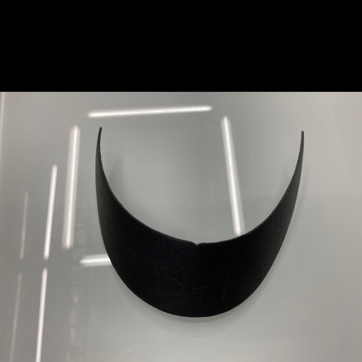 Black along the thumbnail