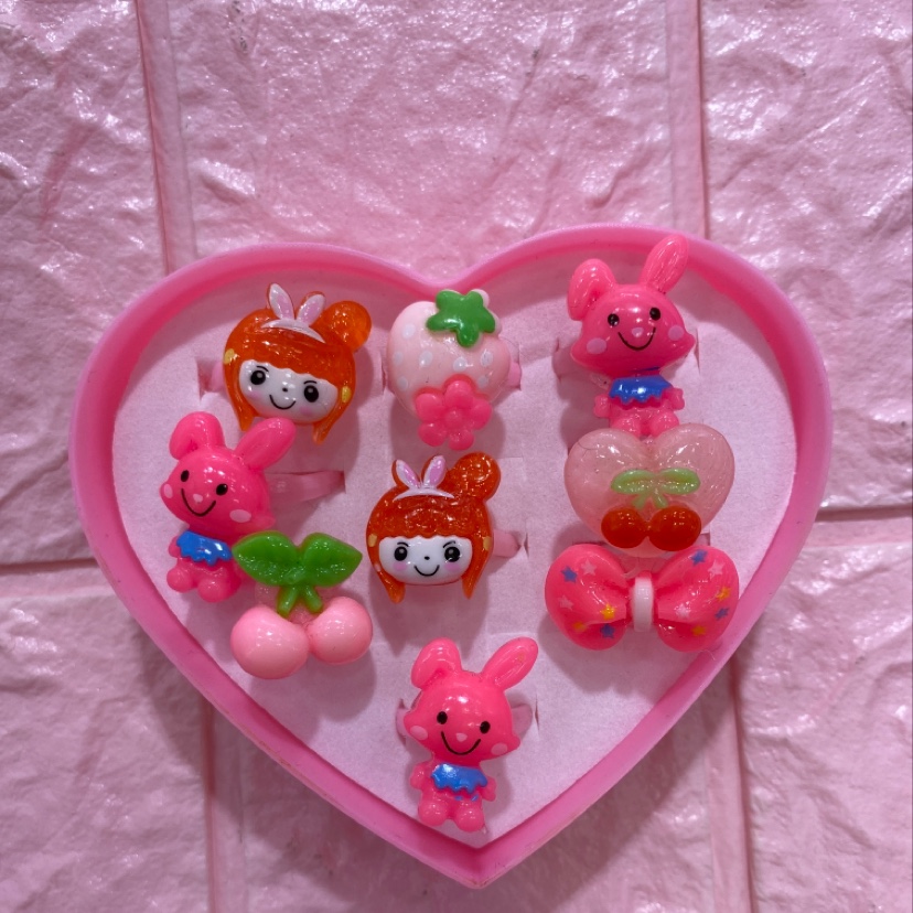 Ten heart box rings details Picture