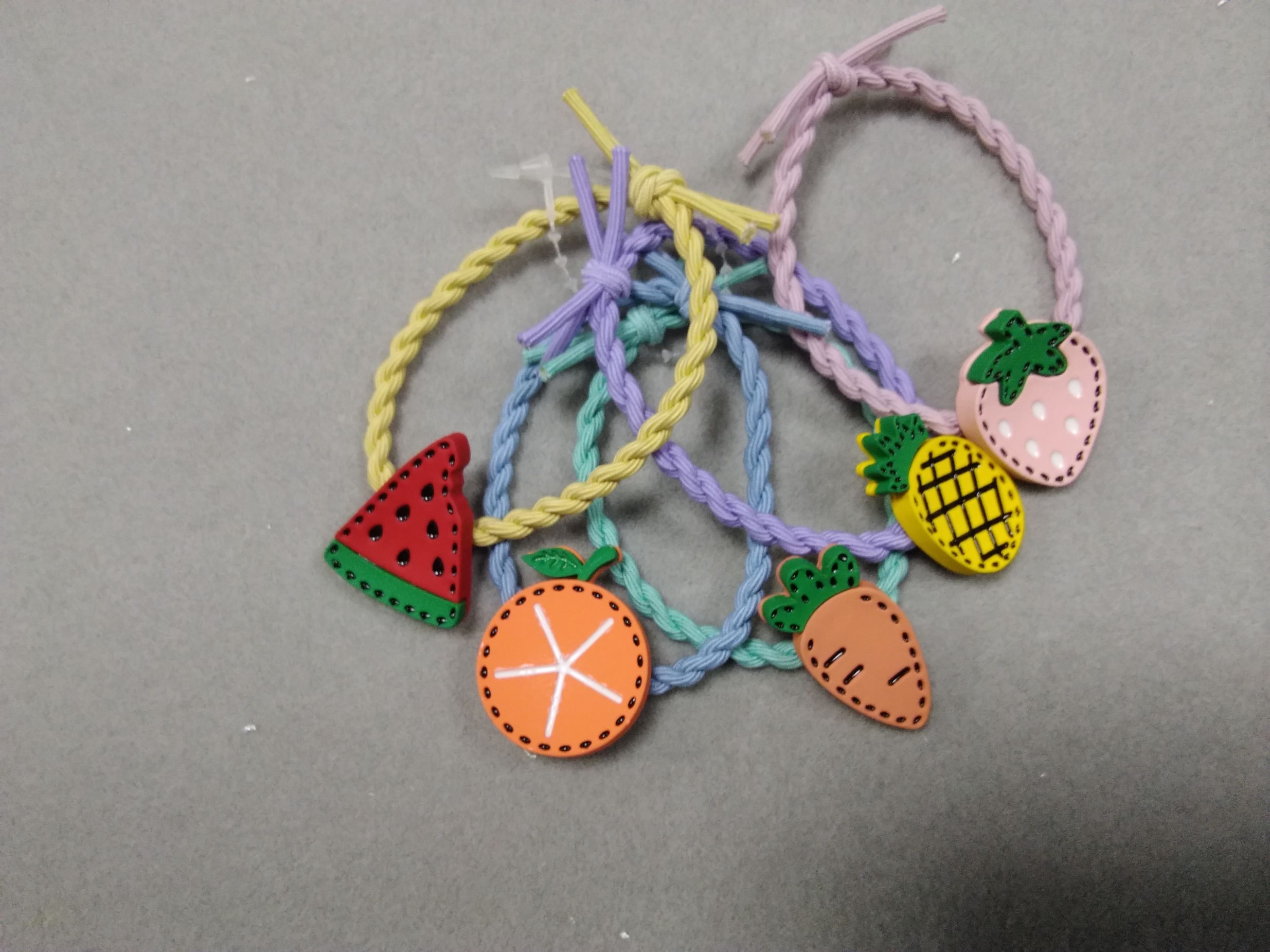 Alloy fruit twisted string rubber band