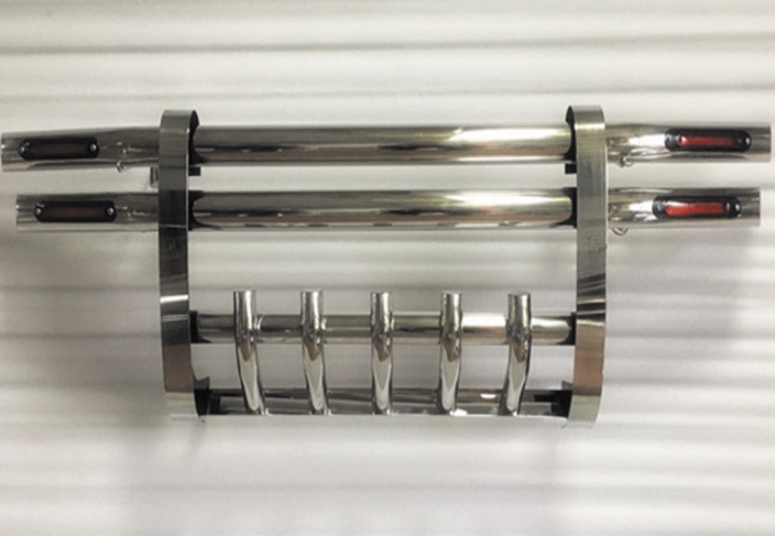 2015 HILUX REVO FRONT BUMPER 前杠(REV004A)