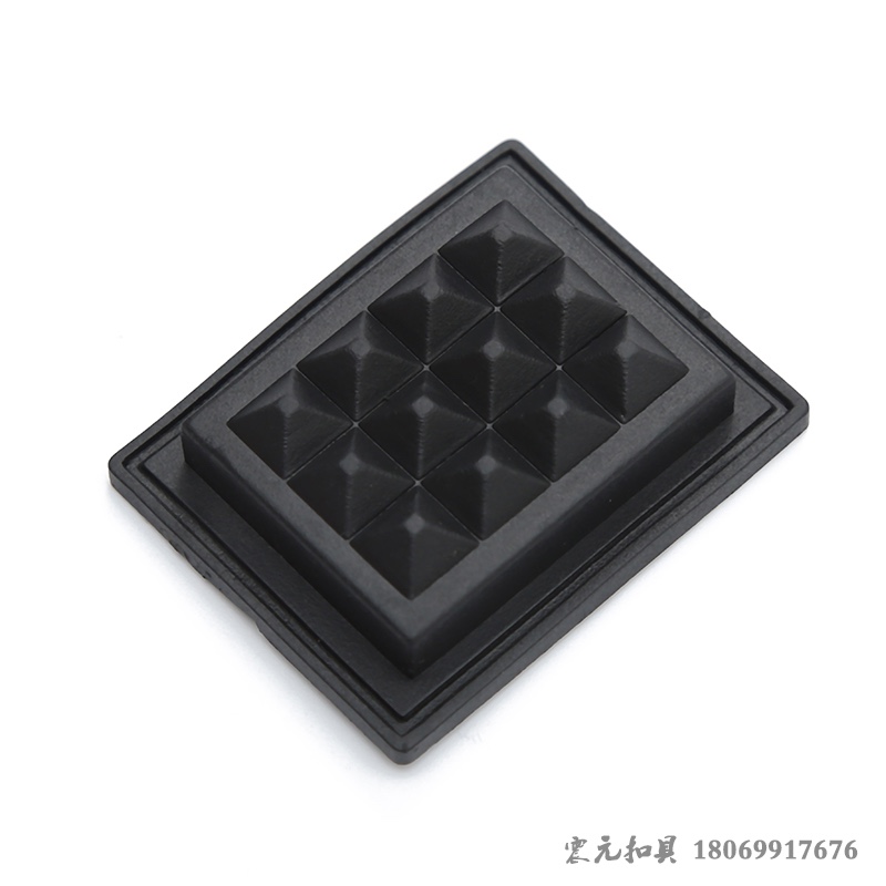 لوازم فورية من طراز PVC البلاستيكية الموجودة في القاعدة السفلية، الهرم والحقائب السفلية للحقائب Specification image