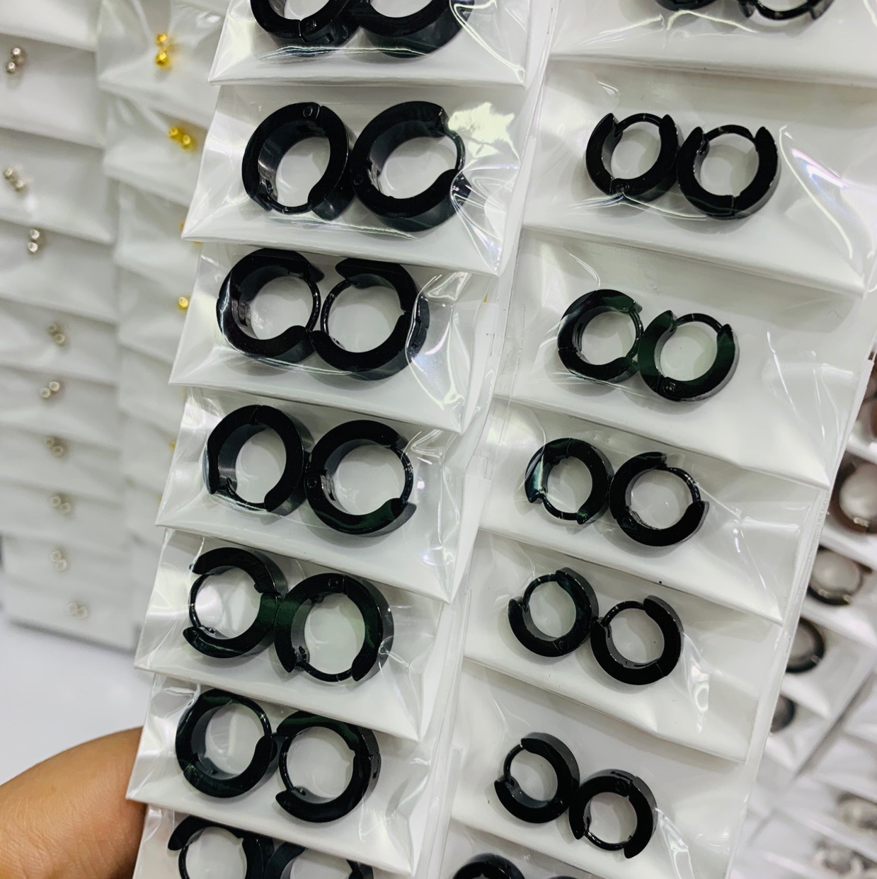 Ear Buckle Black