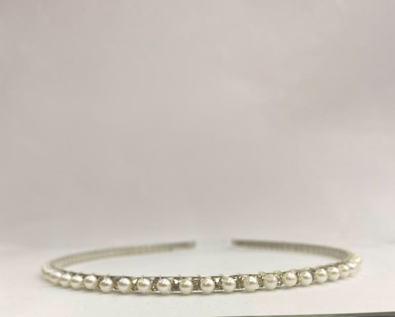 Handmade pearl headband thumbnail