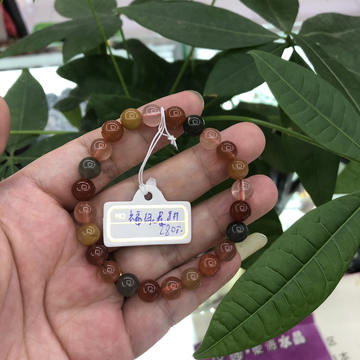 A light luxury and high-end European and American retro layered simple natural crystal green Longevity bracelet