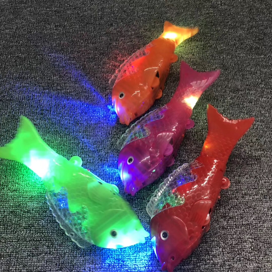 彩灯电动鱼