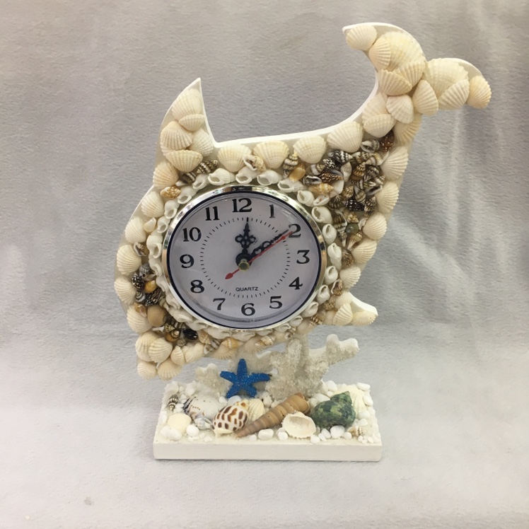 丽飞工艺创意家居工艺品摆件天然贝壳时钟座钟年年有鱼